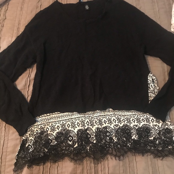 Black long sleeve sweater - Picture 1 of 1
